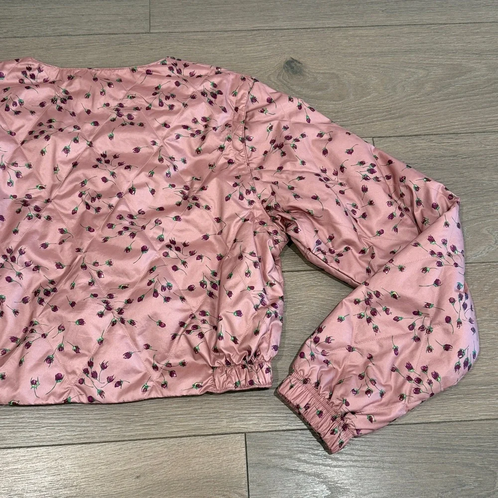 NIKE Rose Whisper Sportswear Icon Clash Woven Quilt Button Up Jacket‎ Size Small